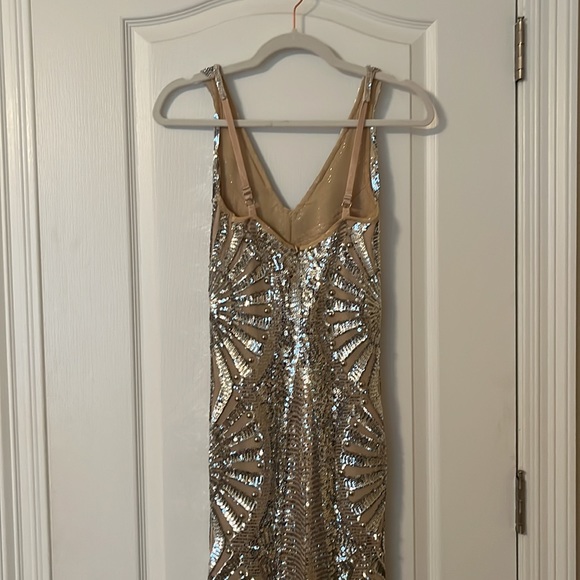 Bellabarnett sequin gown - Picture 7 of 11